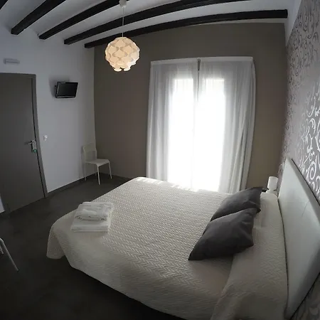 Mediterraneo Gæstehus 3*