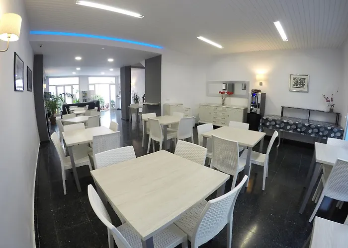 Mediterraneo بيت ضيافة 3*