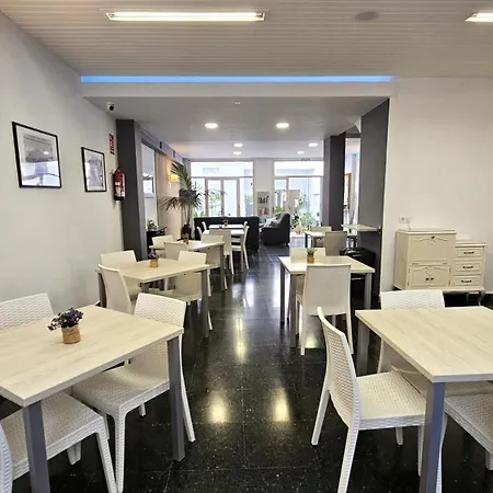 Mediterraneo ゲストハウス 2*